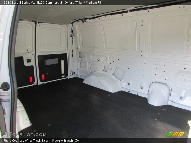 Oxford White / Medium Flint 2010 Ford E Series Van E150 Commercial