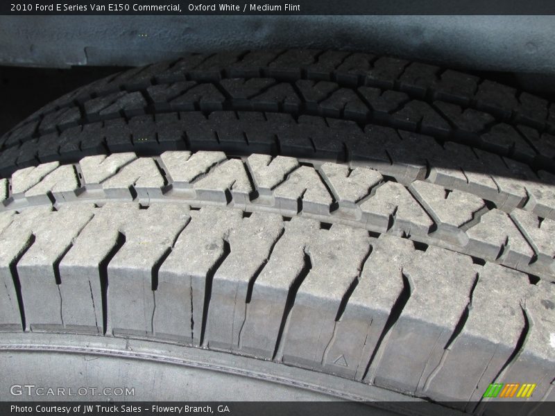 Oxford White / Medium Flint 2010 Ford E Series Van E150 Commercial