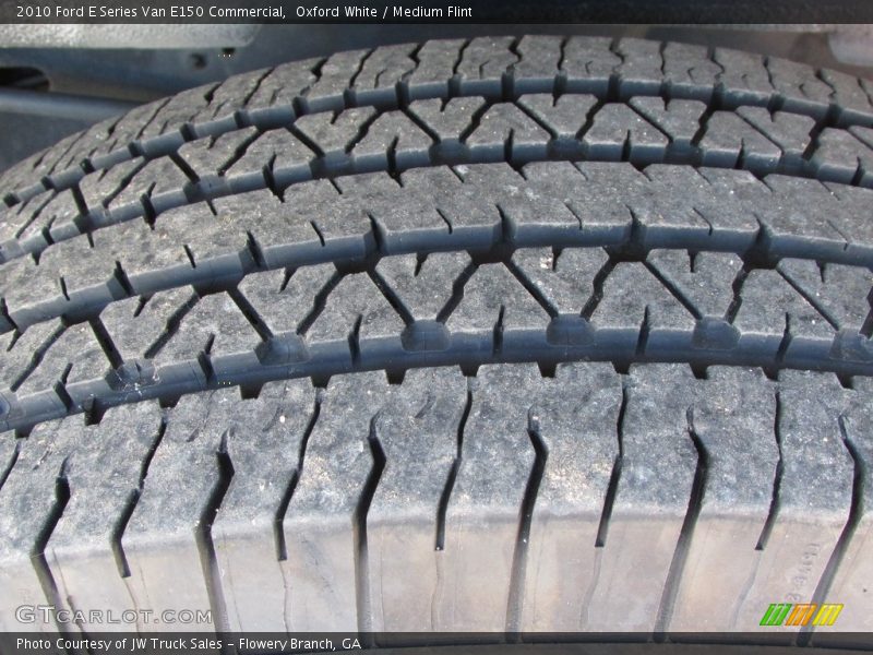 Oxford White / Medium Flint 2010 Ford E Series Van E150 Commercial
