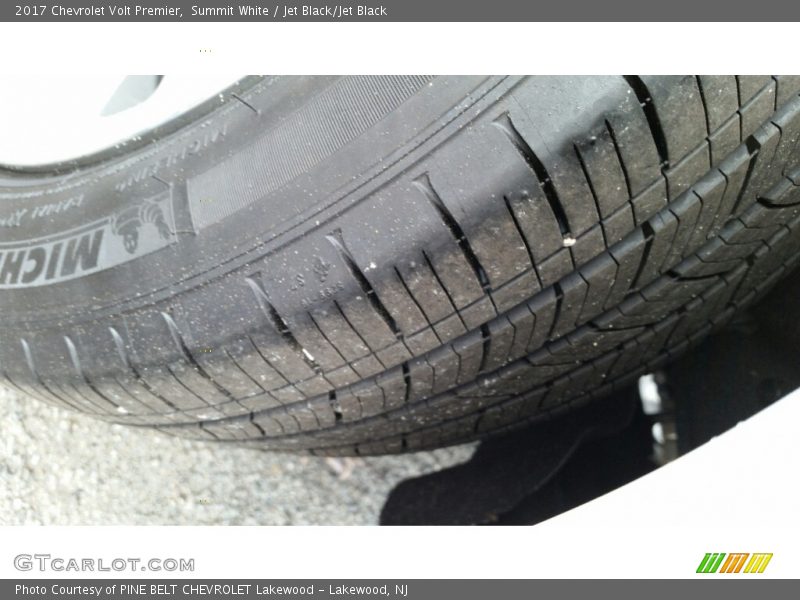 Summit White / Jet Black/Jet Black 2017 Chevrolet Volt Premier