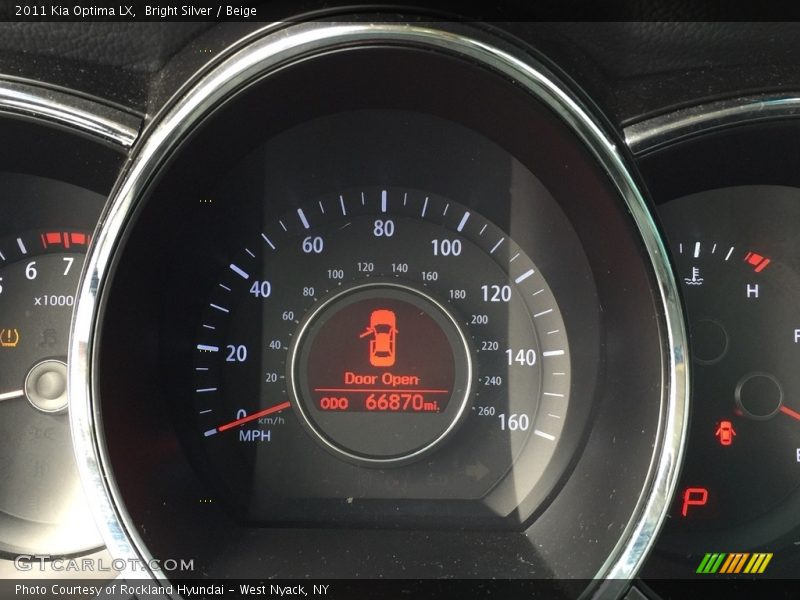 Bright Silver / Beige 2011 Kia Optima LX