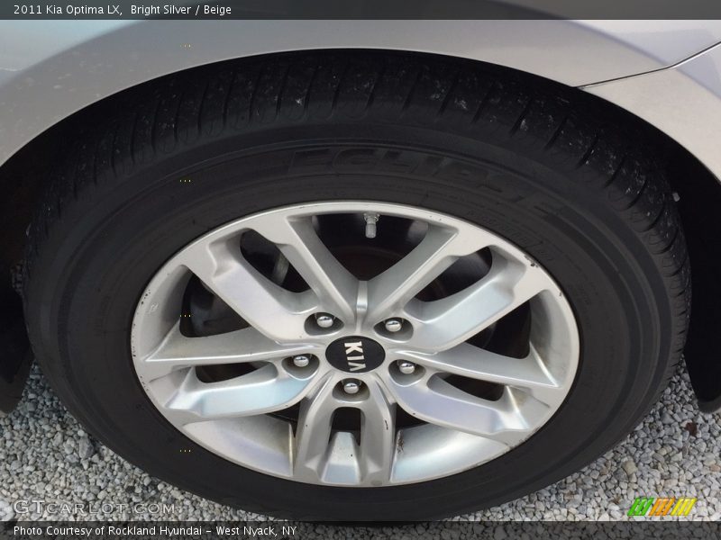 Bright Silver / Beige 2011 Kia Optima LX