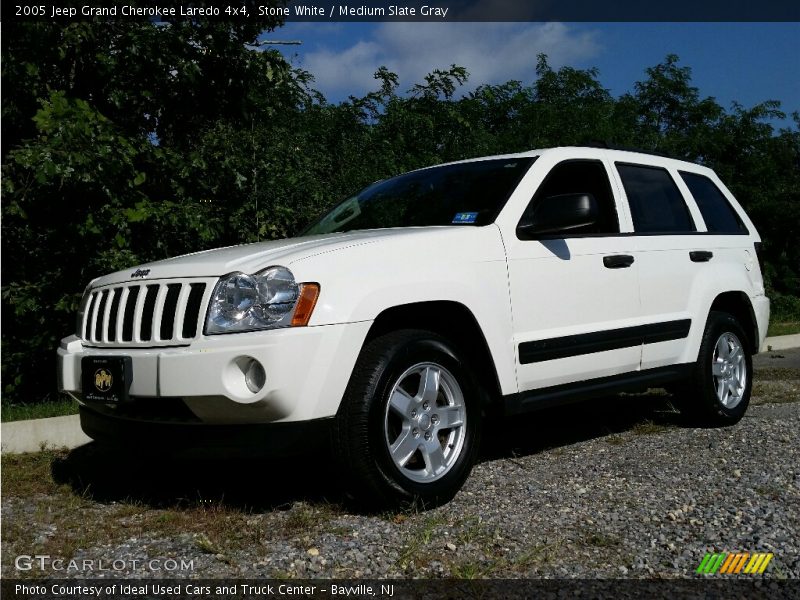 Stone White / Medium Slate Gray 2005 Jeep Grand Cherokee Laredo 4x4