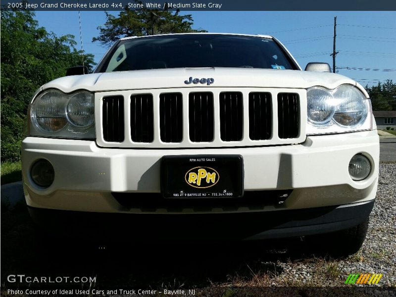 Stone White / Medium Slate Gray 2005 Jeep Grand Cherokee Laredo 4x4