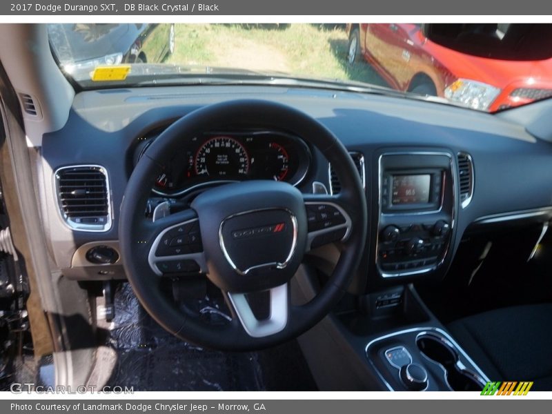 DB Black Crystal / Black 2017 Dodge Durango SXT