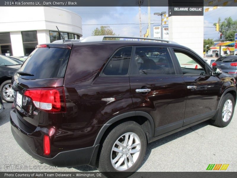 Dark Cherry / Black 2014 Kia Sorento LX