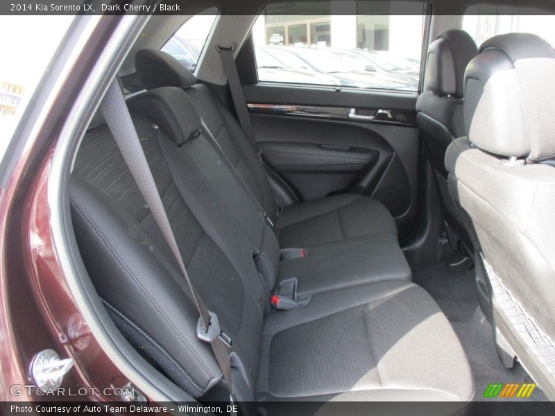 Dark Cherry / Black 2014 Kia Sorento LX