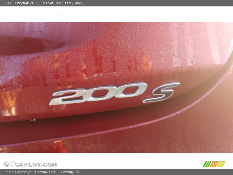 Velvet Red Pearl / Black 2015 Chrysler 200 S