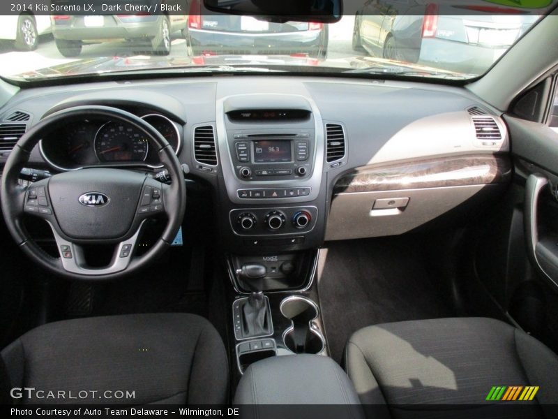 Dark Cherry / Black 2014 Kia Sorento LX