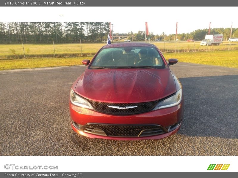 Velvet Red Pearl / Black 2015 Chrysler 200 S