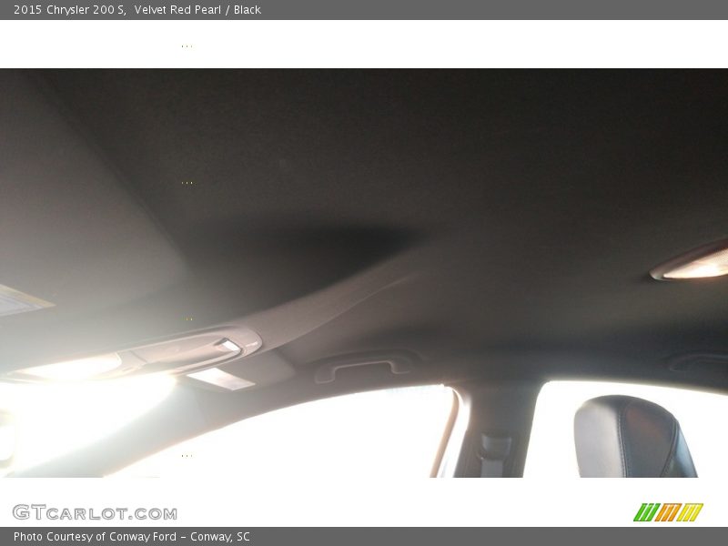 Velvet Red Pearl / Black 2015 Chrysler 200 S