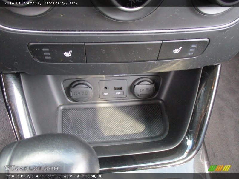 Dark Cherry / Black 2014 Kia Sorento LX