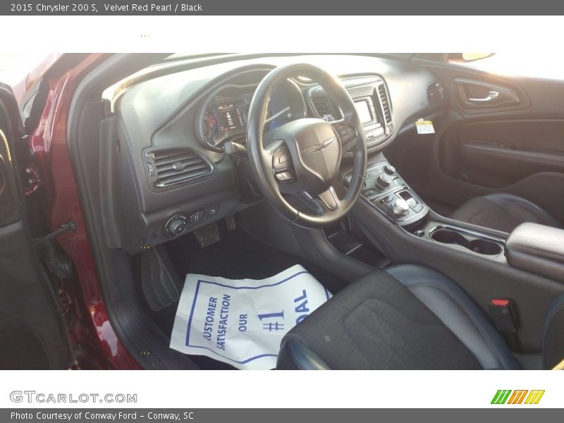 Velvet Red Pearl / Black 2015 Chrysler 200 S