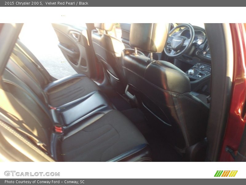 Velvet Red Pearl / Black 2015 Chrysler 200 S