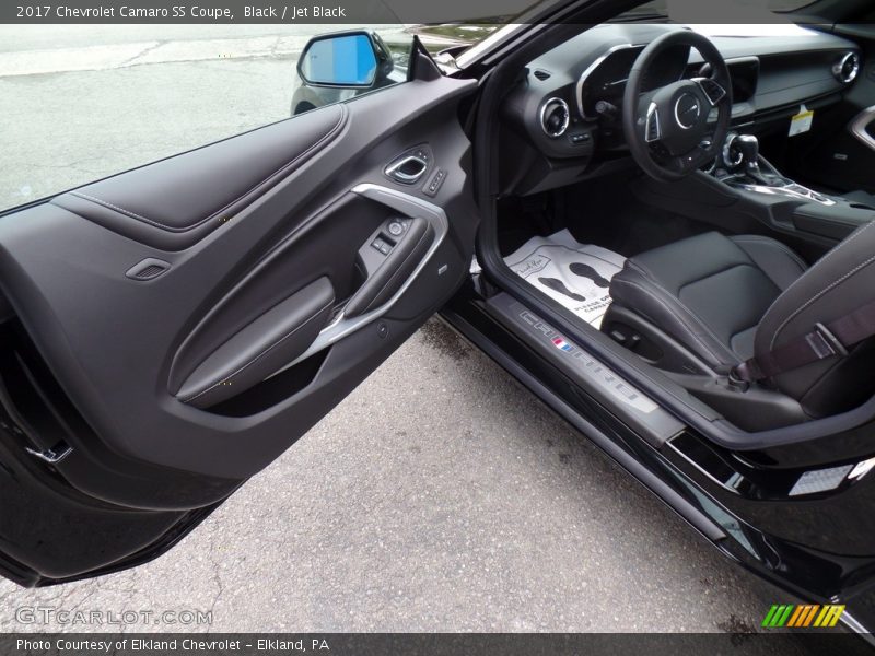 Black / Jet Black 2017 Chevrolet Camaro SS Coupe