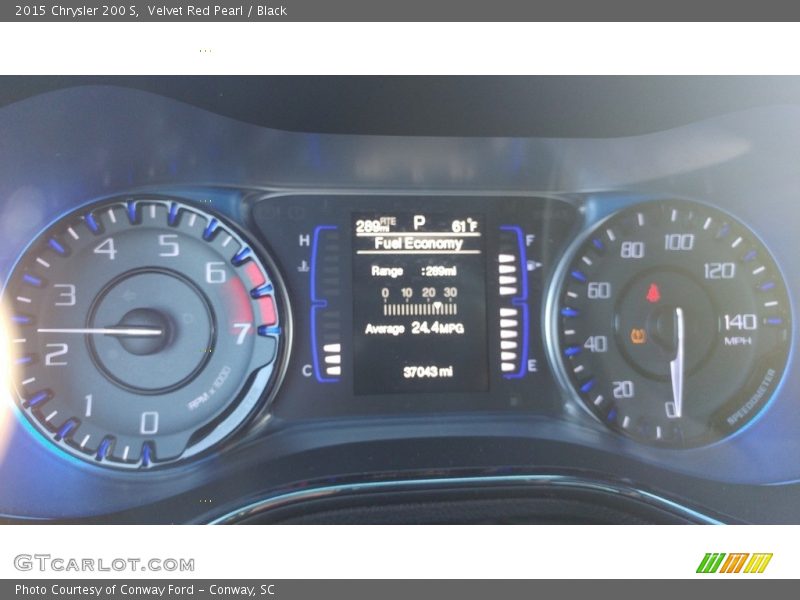 Velvet Red Pearl / Black 2015 Chrysler 200 S
