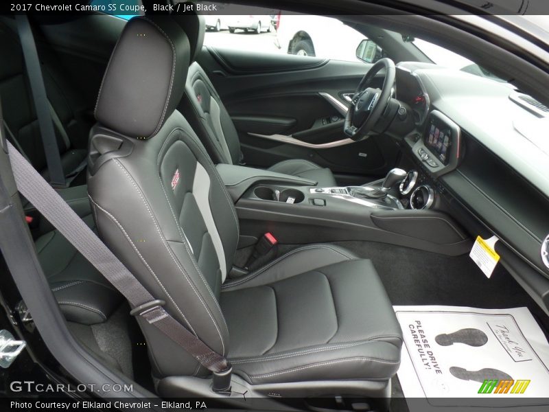 Front Seat of 2017 Camaro SS Coupe