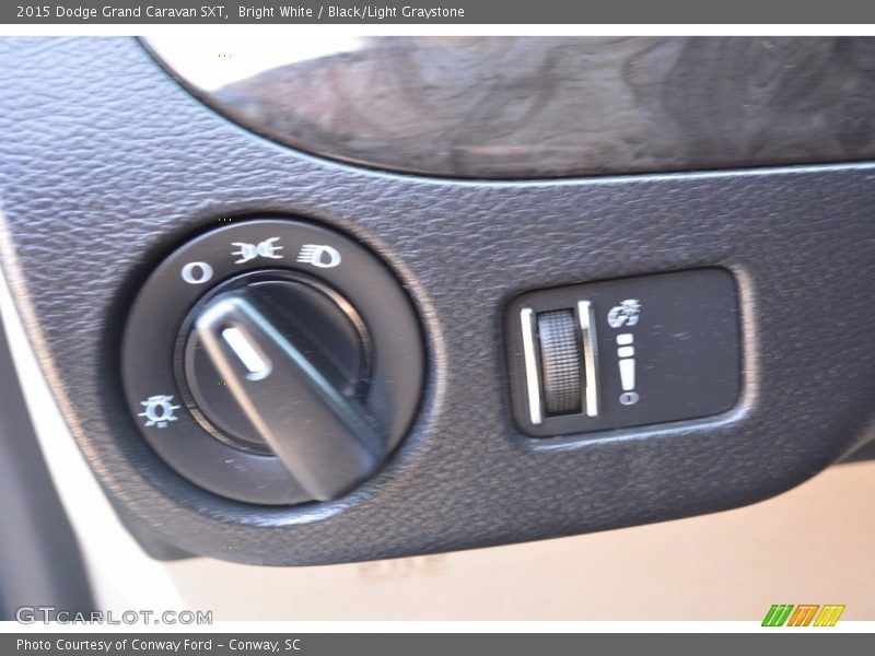 Bright White / Black/Light Graystone 2015 Dodge Grand Caravan SXT