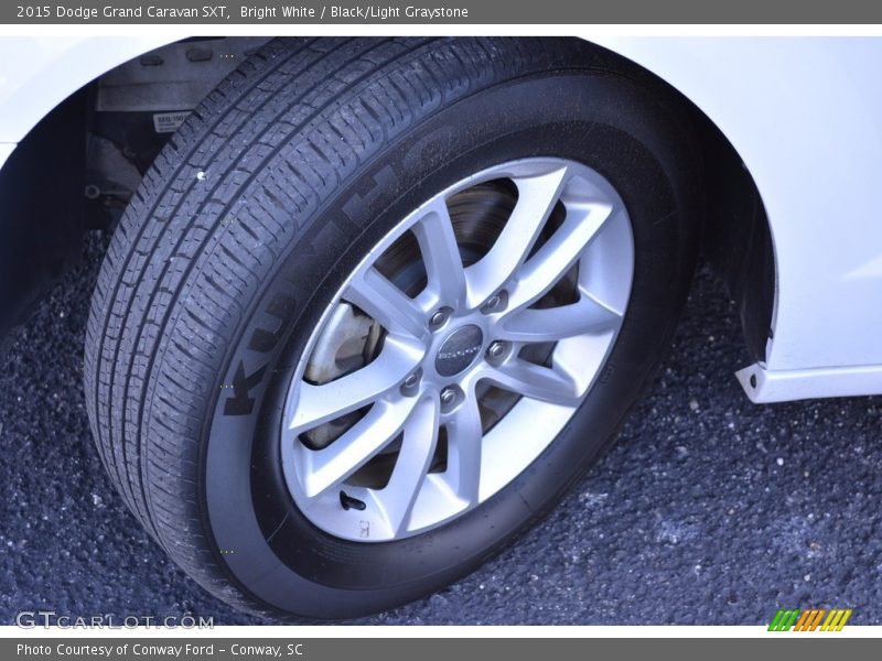 Bright White / Black/Light Graystone 2015 Dodge Grand Caravan SXT