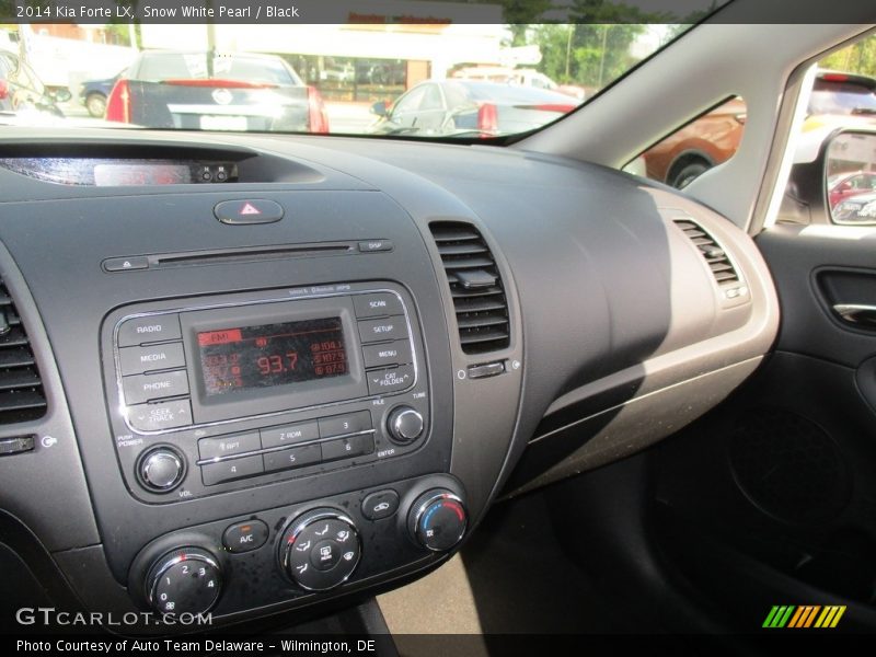 Snow White Pearl / Black 2014 Kia Forte LX