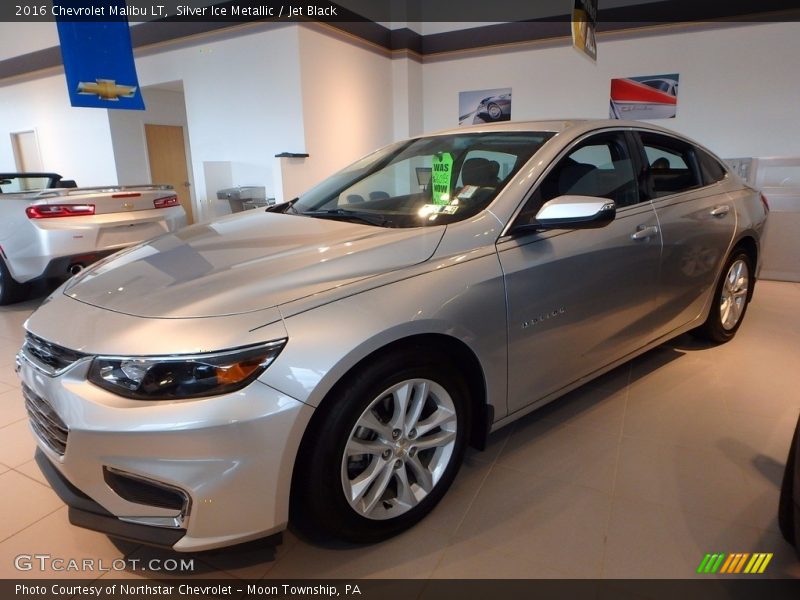 Silver Ice Metallic / Jet Black 2016 Chevrolet Malibu LT