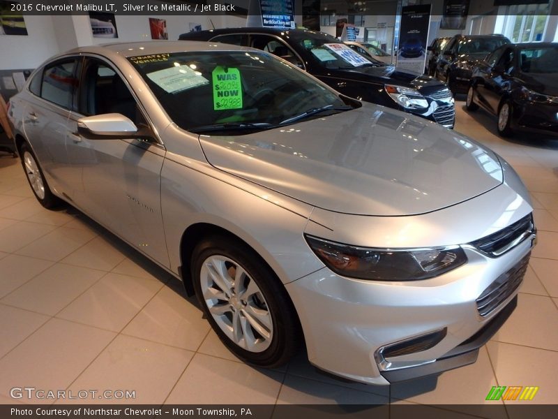 Silver Ice Metallic / Jet Black 2016 Chevrolet Malibu LT