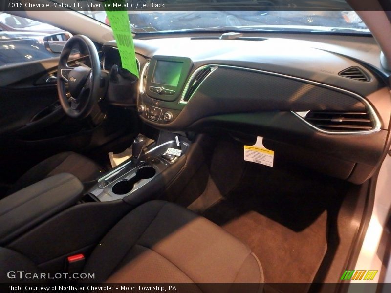 Silver Ice Metallic / Jet Black 2016 Chevrolet Malibu LT