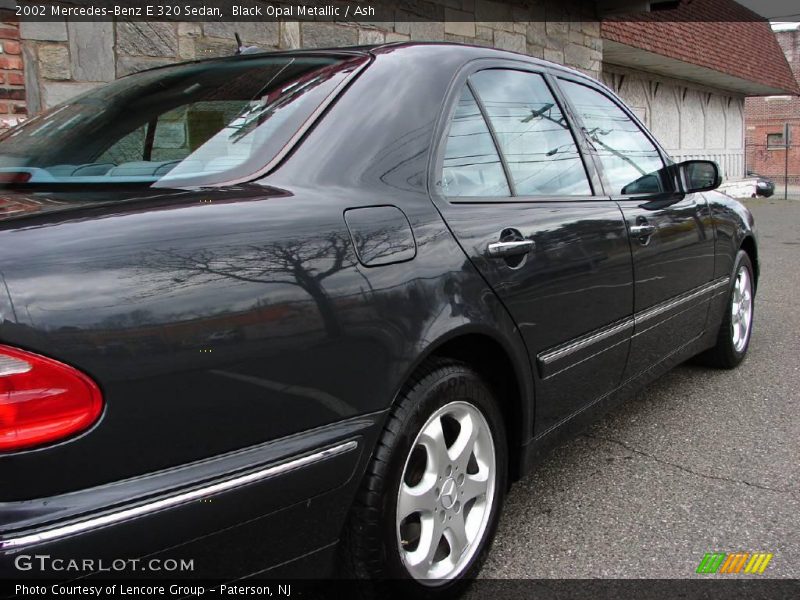 Black Opal Metallic / Ash 2002 Mercedes-Benz E 320 Sedan