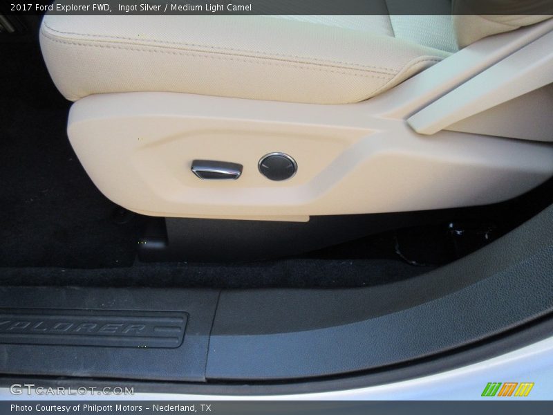 Ingot Silver / Medium Light Camel 2017 Ford Explorer FWD