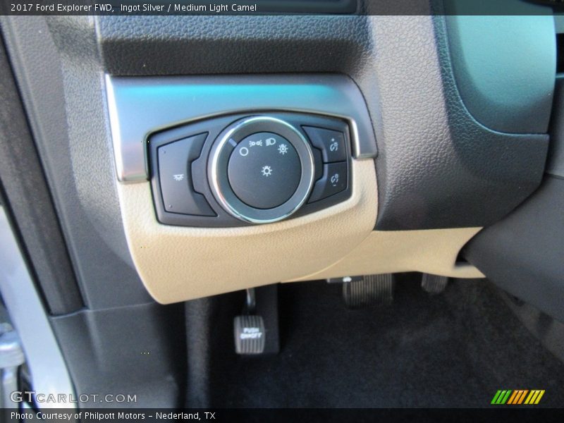 Ingot Silver / Medium Light Camel 2017 Ford Explorer FWD
