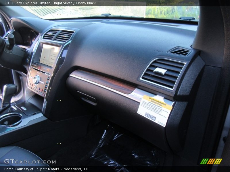 Ingot Silver / Ebony Black 2017 Ford Explorer Limited