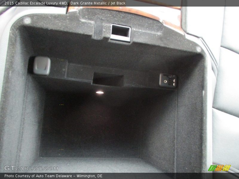 Dark Granite Metallic / Jet Black 2015 Cadillac Escalade Luxury 4WD