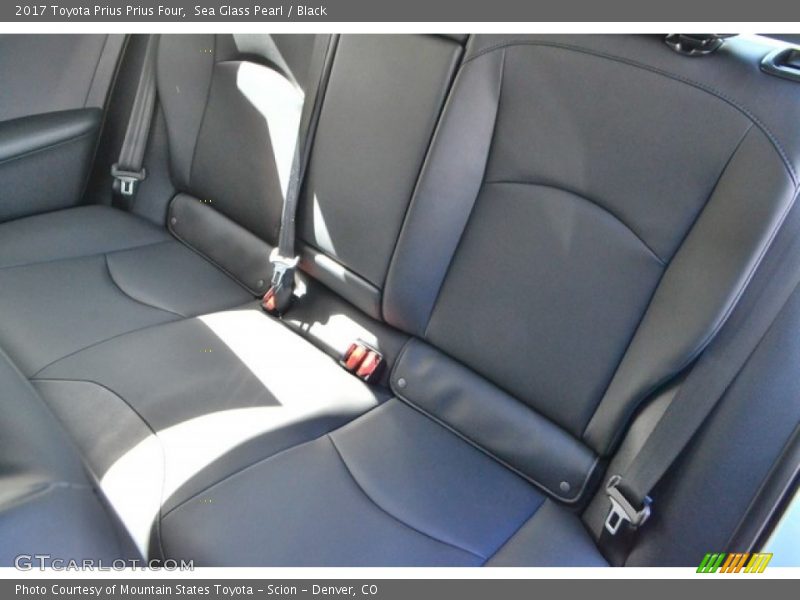 Sea Glass Pearl / Black 2017 Toyota Prius Prius Four