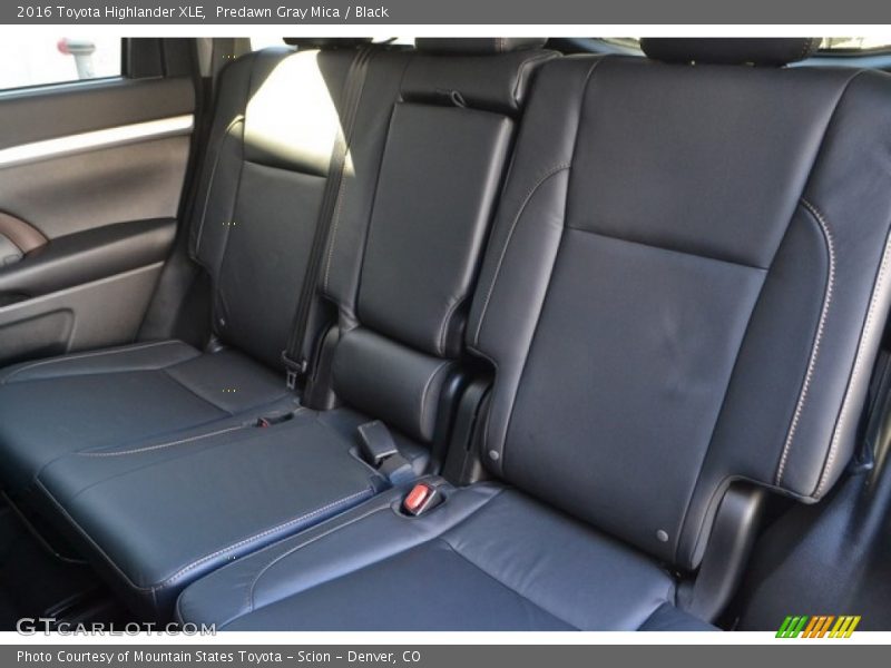 Predawn Gray Mica / Black 2016 Toyota Highlander XLE