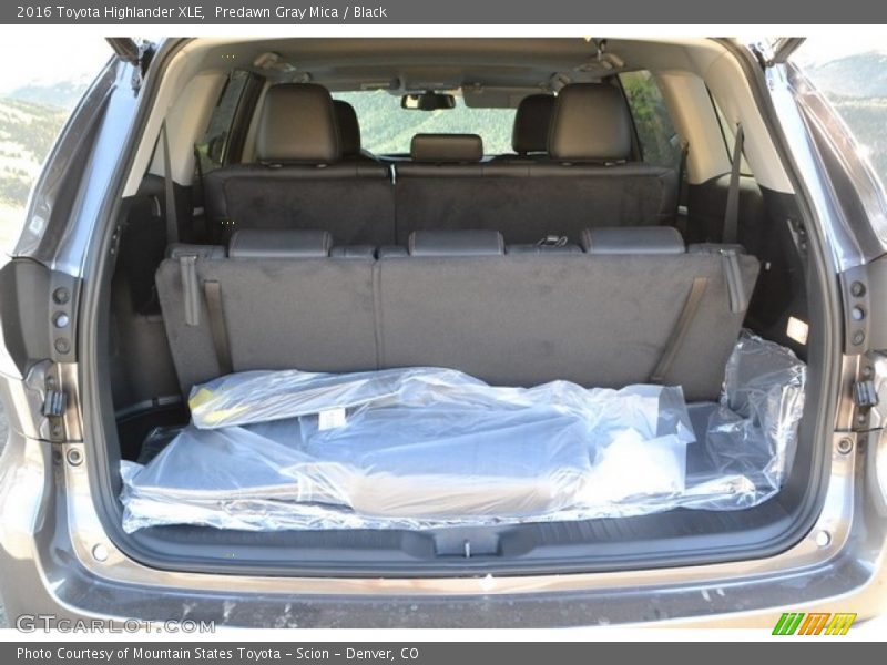 Predawn Gray Mica / Black 2016 Toyota Highlander XLE