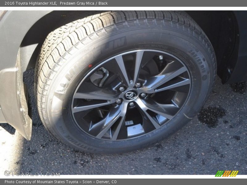 Predawn Gray Mica / Black 2016 Toyota Highlander XLE