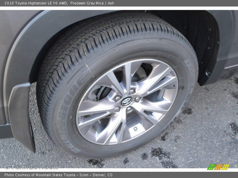 Predawn Gray Mica / Ash 2016 Toyota Highlander LE V6 AWD
