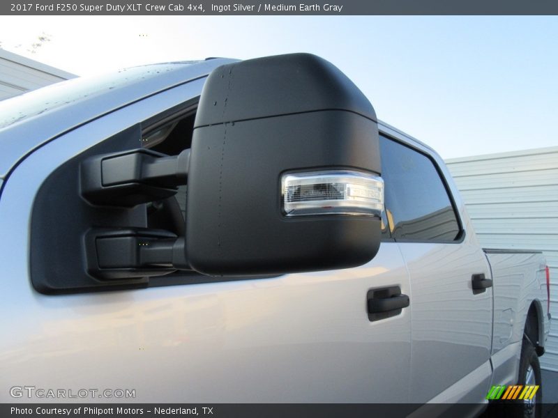 Ingot Silver / Medium Earth Gray 2017 Ford F250 Super Duty XLT Crew Cab 4x4