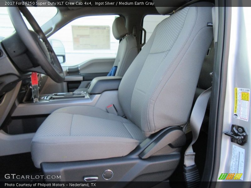 Ingot Silver / Medium Earth Gray 2017 Ford F250 Super Duty XLT Crew Cab 4x4