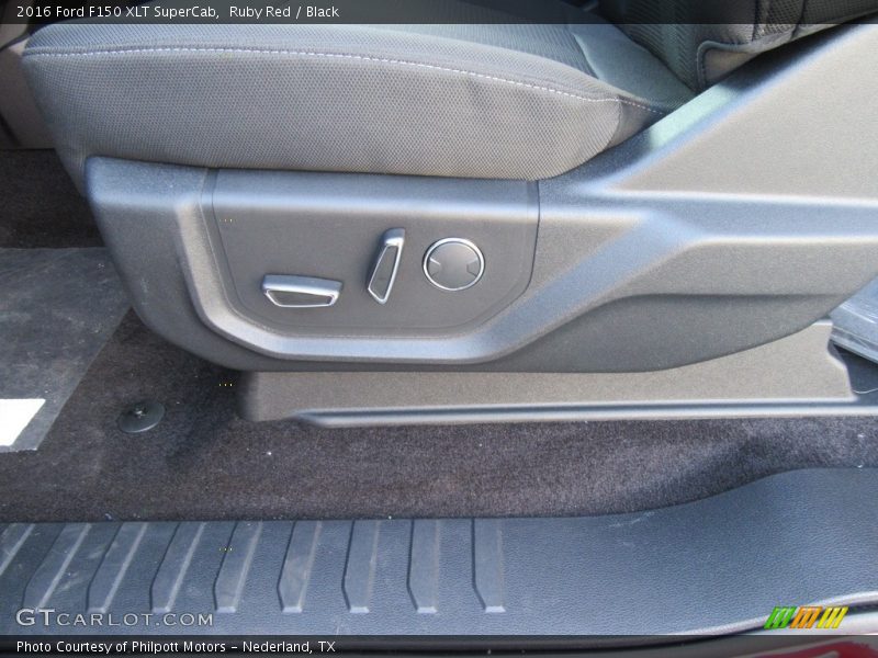Ruby Red / Black 2016 Ford F150 XLT SuperCab