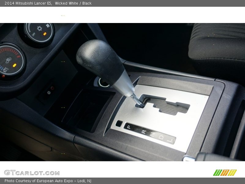 Wicked White / Black 2014 Mitsubishi Lancer ES