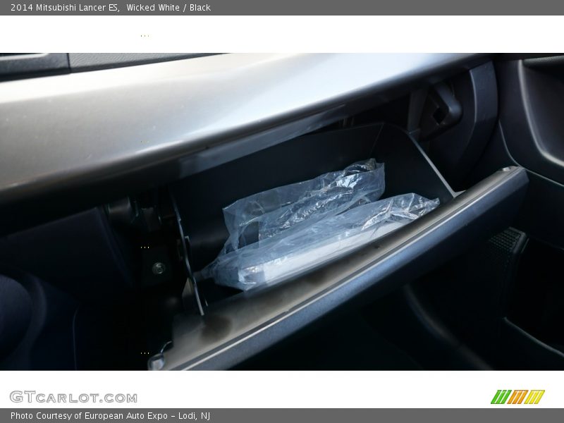 Wicked White / Black 2014 Mitsubishi Lancer ES