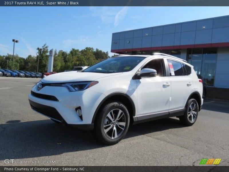 Super White / Black 2017 Toyota RAV4 XLE