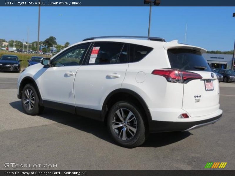 Super White / Black 2017 Toyota RAV4 XLE