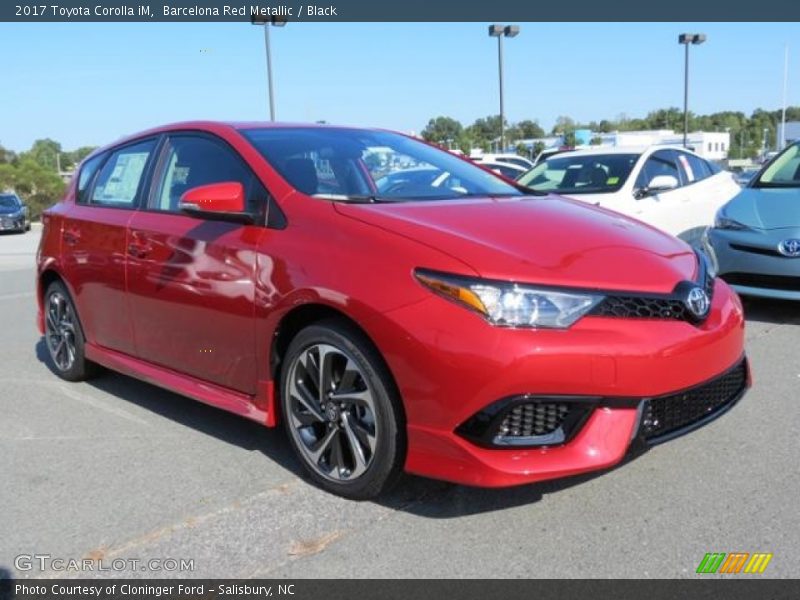 Front 3/4 View of 2017 Corolla iM 