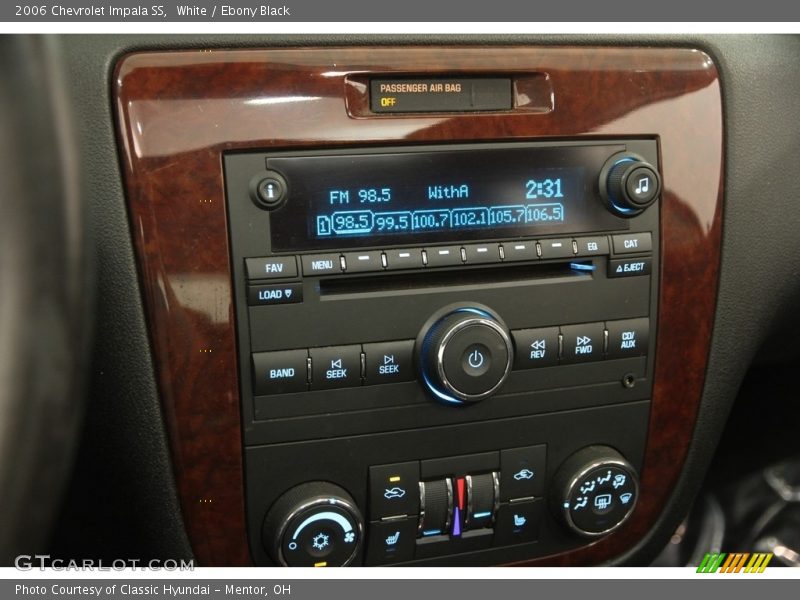 White / Ebony Black 2006 Chevrolet Impala SS