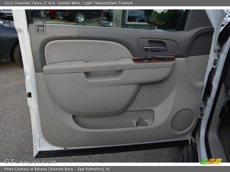 Summit White / Light Titanium/Dark Titanium 2011 Chevrolet Tahoe LT 4x4