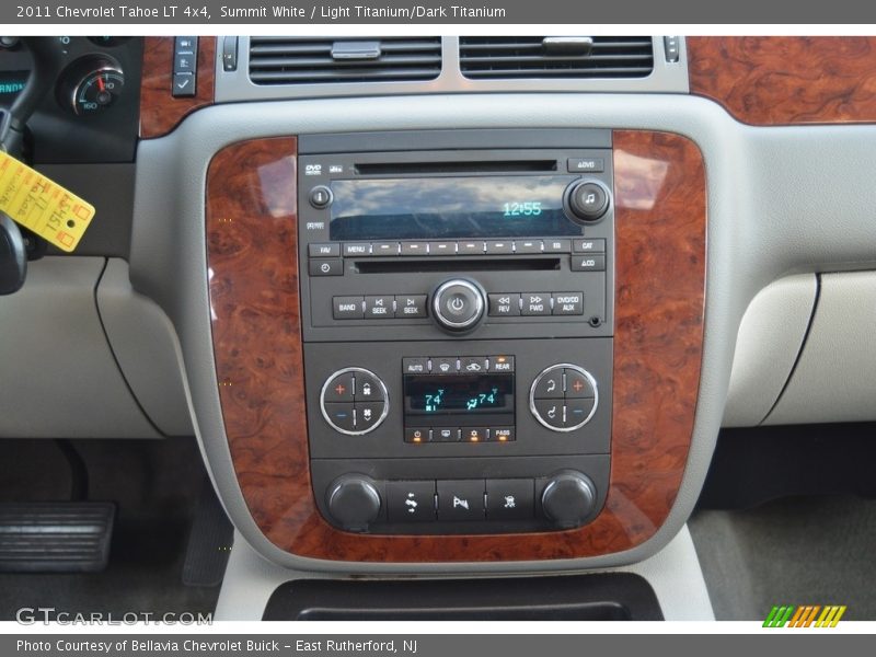 Summit White / Light Titanium/Dark Titanium 2011 Chevrolet Tahoe LT 4x4