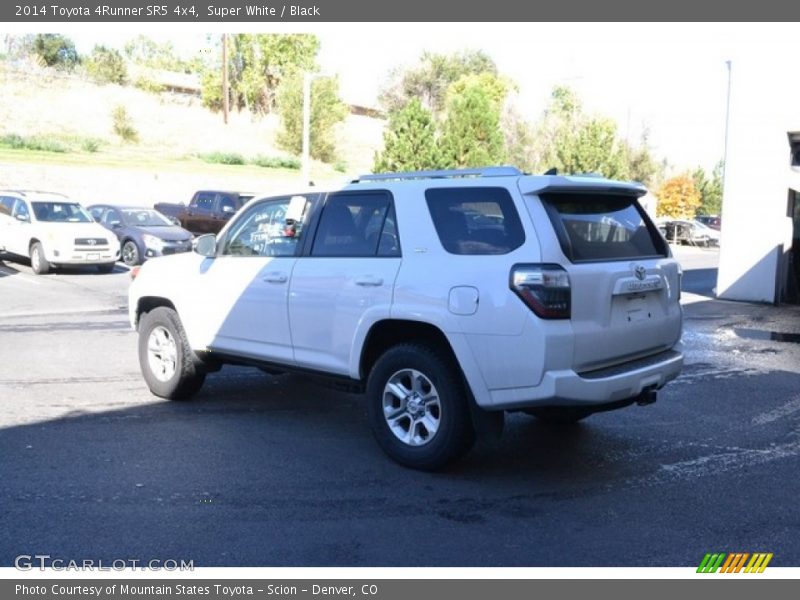 Super White / Black 2014 Toyota 4Runner SR5 4x4