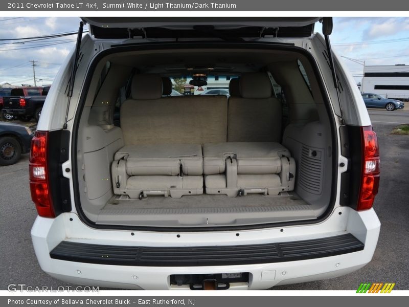 Summit White / Light Titanium/Dark Titanium 2011 Chevrolet Tahoe LT 4x4
